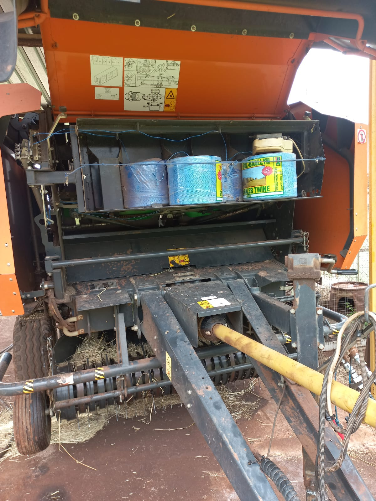 Galagnani CH32 Tou Baler