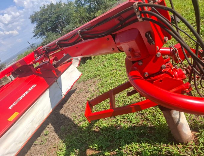 Khun RC 302 RG Kneuser Tol Snyer