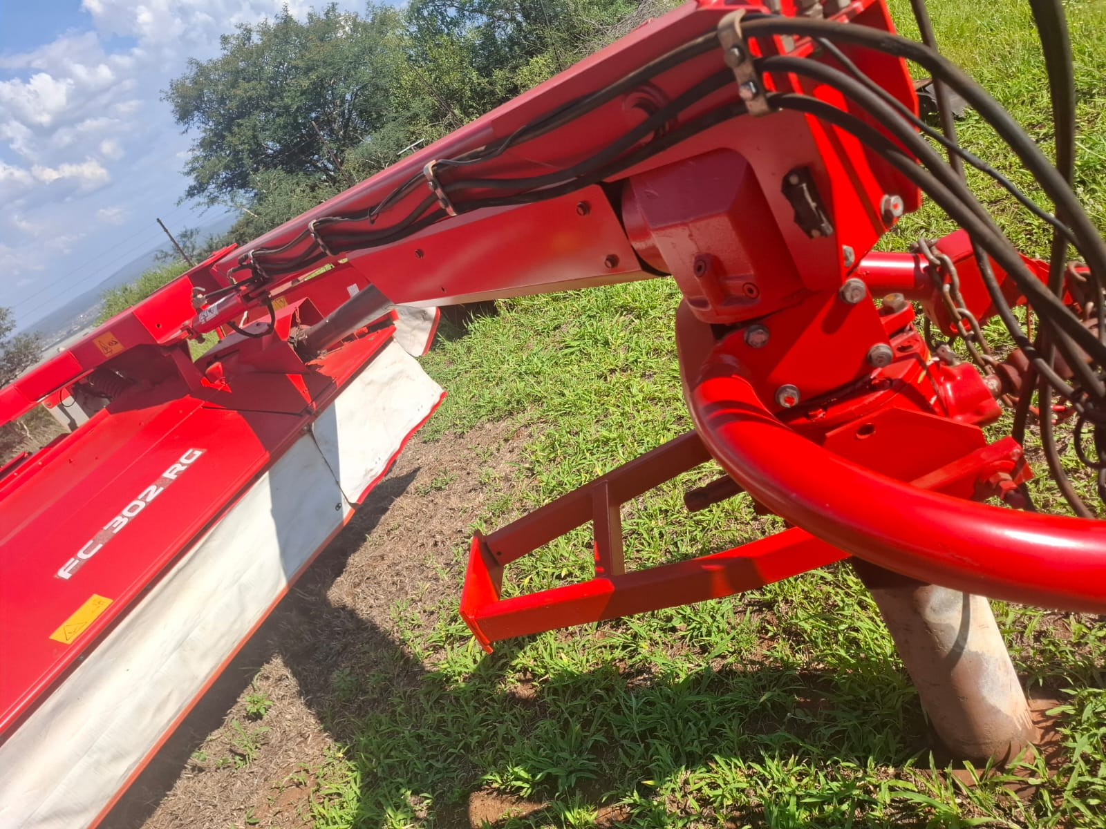 Khun RC 302 RG Kneuser Tol Snyer