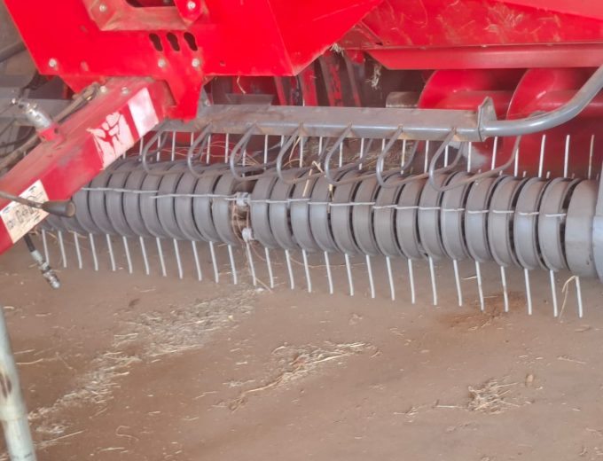 Massey Ferguson 1840 Blok Baler