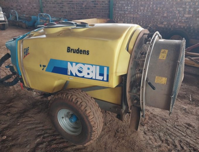1000 Liter Nobili Brudens Druiwe Spuit