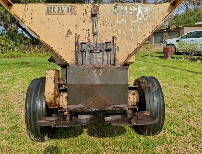 Rovic 3 Ton Strooier