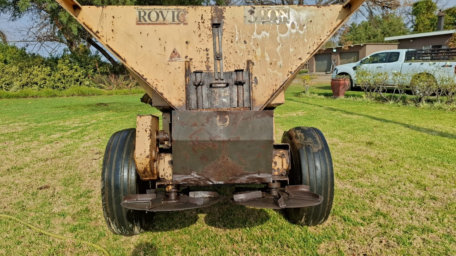 Rovic 3 Ton Strooier