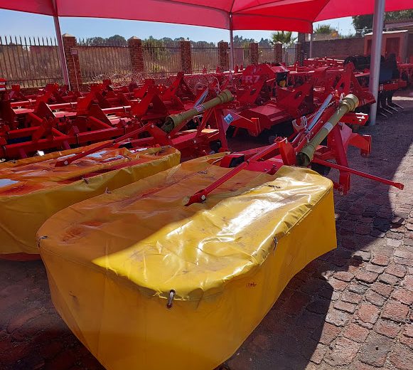 Haymaking Combo – R70 Mini Bale + 1,65m Drum Mower + 4 Wheel Rake