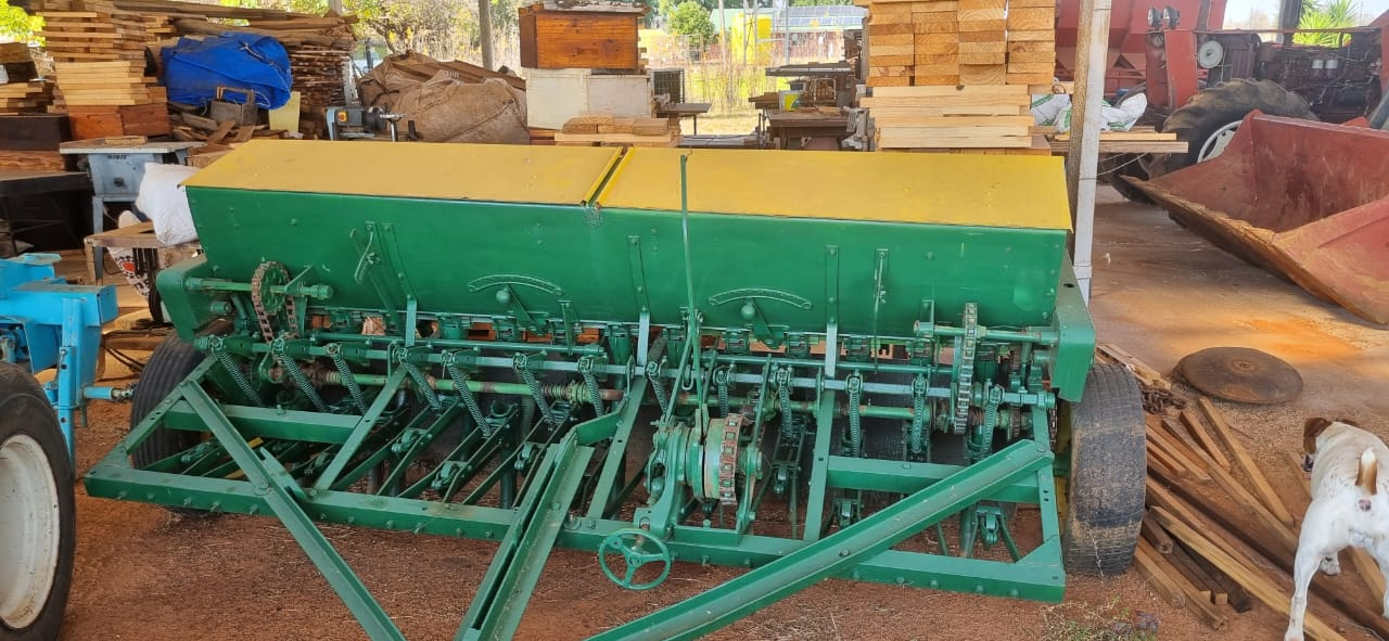 John Deere 17 Ry Koring Planter